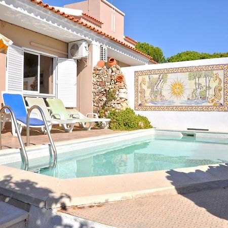 Horacio Villa Is Located Near The Center Of Vilamoura Exteriér fotografie