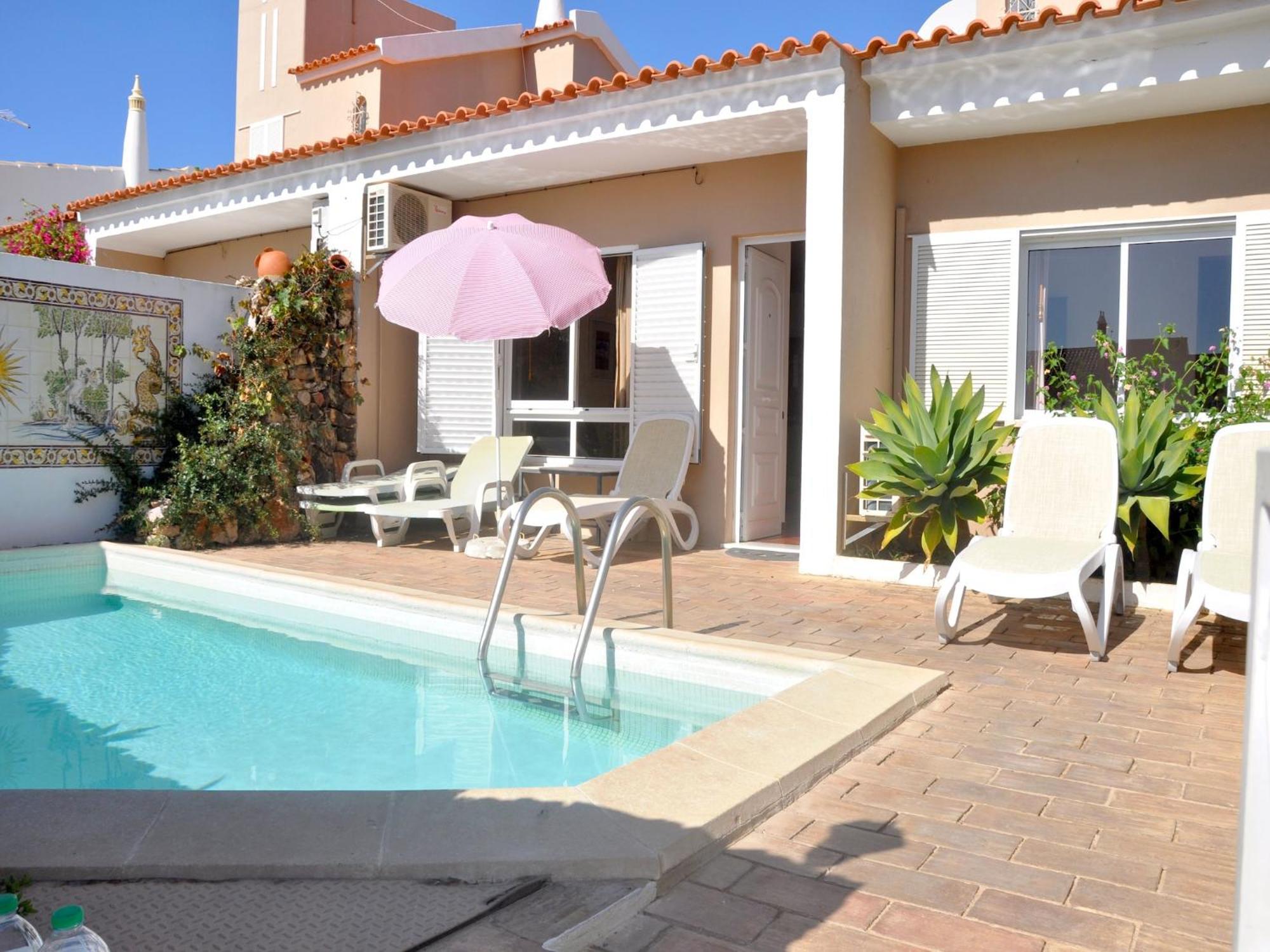 Horacio Villa Is Located Near The Center Of Vilamoura Exteriér fotografie