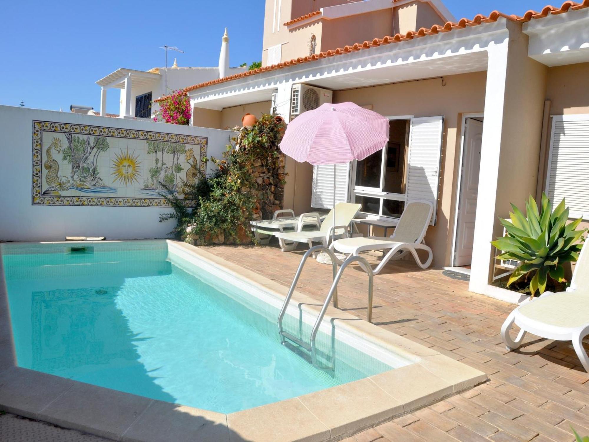 Horacio Villa Is Located Near The Center Of Vilamoura Exteriér fotografie