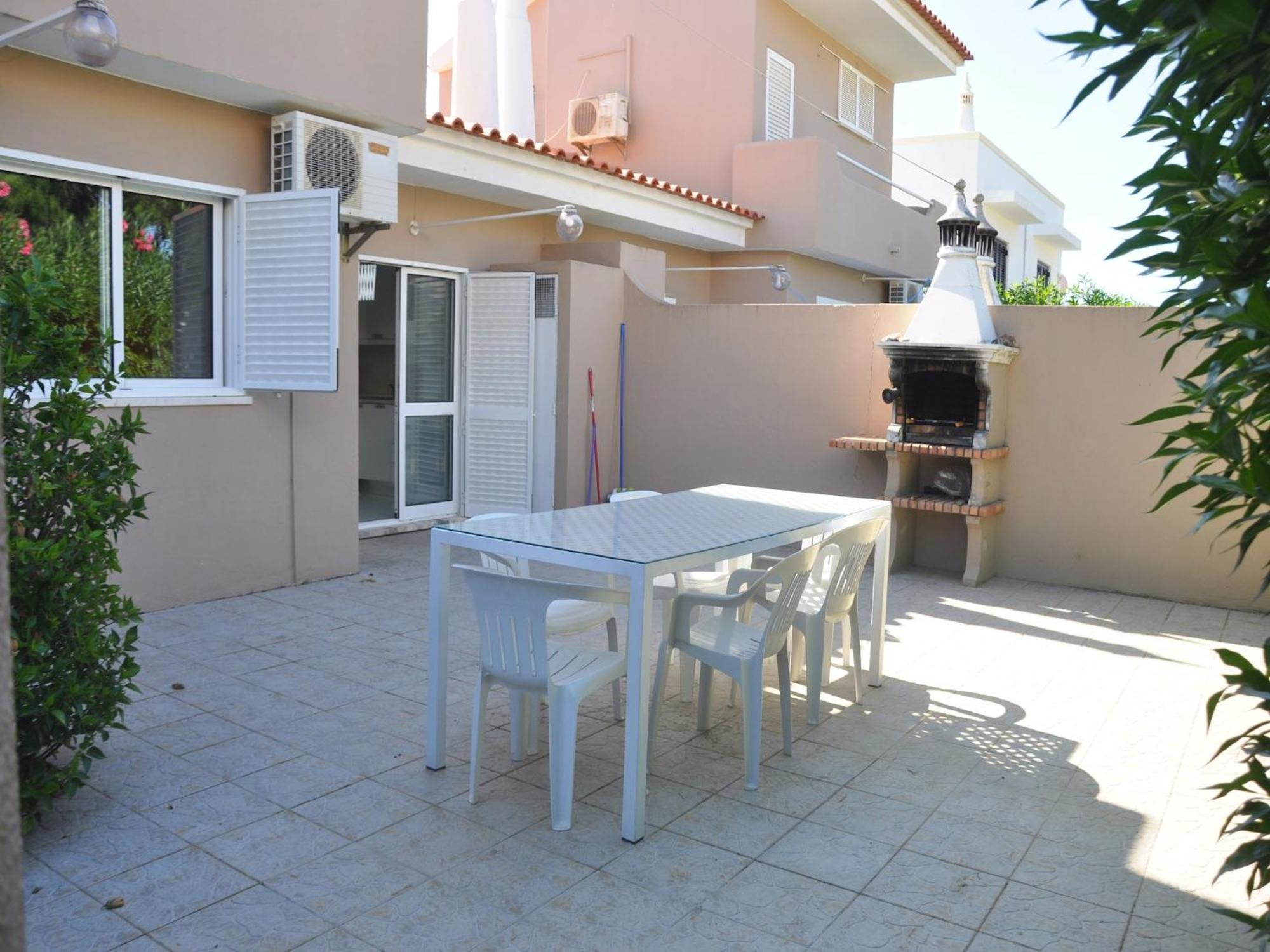 Horacio Villa Is Located Near The Center Of Vilamoura Exteriér fotografie