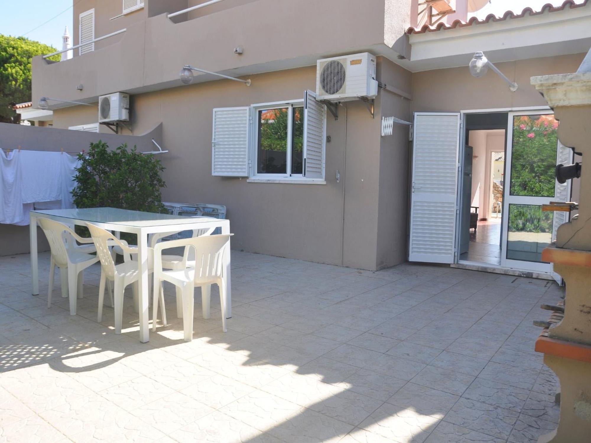 Horacio Villa Is Located Near The Center Of Vilamoura Exteriér fotografie